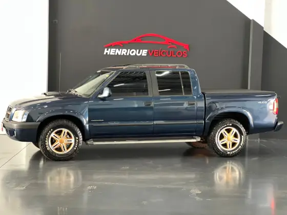 CHEVROLET S10 2.8 EXECUTIVE 4X2 CD 12V TURBO ELECTRONIC INTERCOOLER DIESEL 4P MANUAL