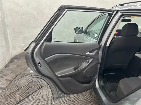 CHEVROLET-TRACKER-2025
