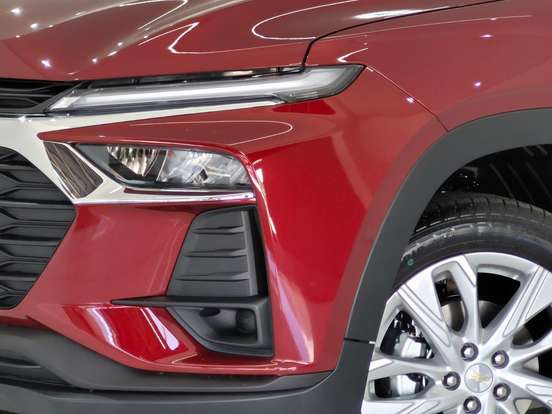 CHEVROLET-TRACKER-2025