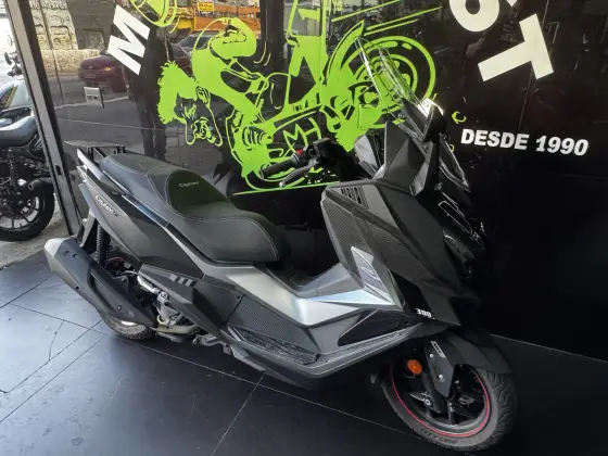 DAFRA CRUISYM 300 DAFRA CRUISYM 300