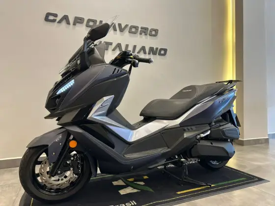 DAFRA CRUISYM 300 