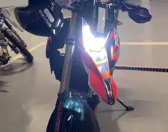 DUCATI HYPERMOTARD 698 MONO DUCATI HYPERMOTARD 698 MONO
