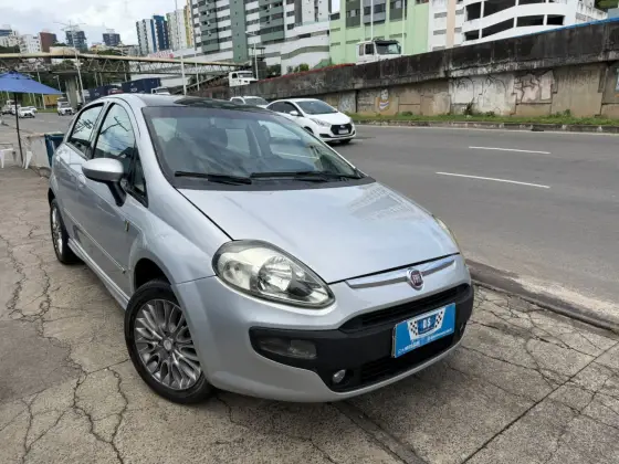 FIAT PUNTO 1.8 SPORTING 16V FLEX 4P MANUAL