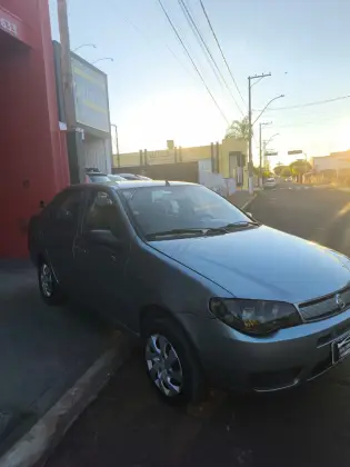 FIAT SIENA 1.0 MPI FIRE CELEBRATION 8V FLEX 4P MANUAL