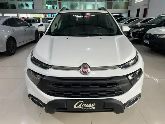 FIAT TORO 1.8 16V EVO FLEX FREEDOM AT6 FIAT TORO 1.8 16V EVO FLEX FREEDOM AT6