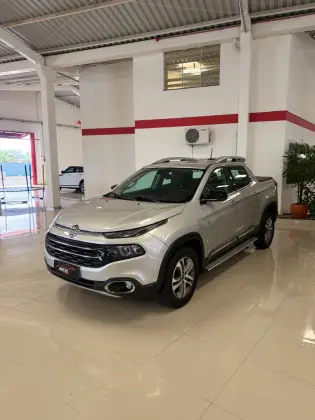 FIAT TORO 2.0 16V TURBO DIESEL VOLCANO 4WD AT9 FIAT TORO 2.0 16V TURBO DIESEL VOLCANO 4WD AT9