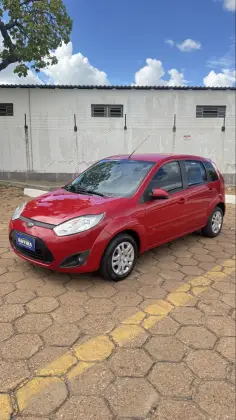 FORD FIESTA 1.6 ROCAM SE PLUS HATCH 8V FLEX 4P MANUAL