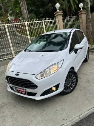 FORD FIESTA 1.6 TITANIUM HATCH 16V FLEX 4P POWERSHIFT