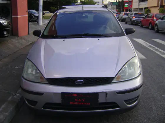 FORD FOCUS 1.6 GL 8V FLEX 4P MANUAL