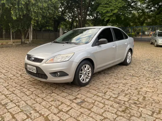 FORD FOCUS 2.0 GLX SEDAN 16V FLEX 4P AUTOMÁTICO FORD FOCUS 2.0 GLX SEDAN 16V FLEX 4P AUTOMÁTICO