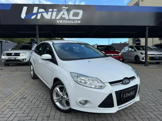 FORD FOCUS 2.0 SE 16V FLEX 4P POWERSHIFT