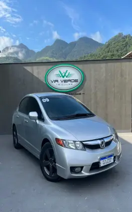 HONDA CIVIC 1.8 LXS 16V FLEX 4P AUTOMÁTICO HONDA CIVIC 1.8 LXS 16V FLEX 4P AUTOMÁTICO