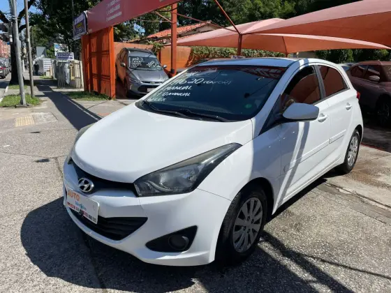 HYUNDAI HB20 1.0 COMFORT PLUS 12V FLEX 4P MANUAL
