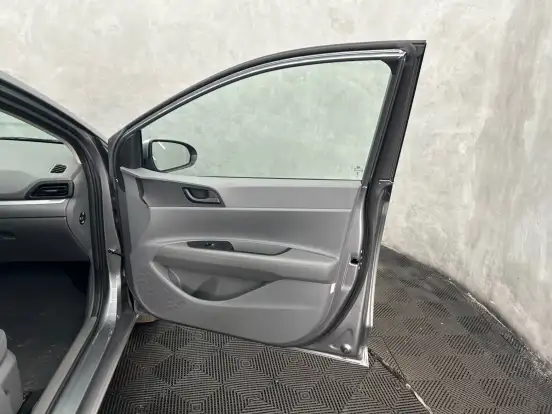 HYUNDAI-HB20S-2025