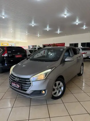 HYUNDAI HB20S 1.6 COMFORT PLUS 16V FLEX 4P AUTOMÁTICO HYUNDAI HB20S 1.6 COMFORT PLUS 16V FLEX 4P AUTOMÁTICO