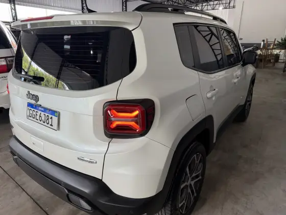 JEEP RENEGADE 1.3 T270 TURBO FLEX LONGITUDE AT6 JEEP RENEGADE 1.3 T270 TURBO FLEX LONGITUDE AT6