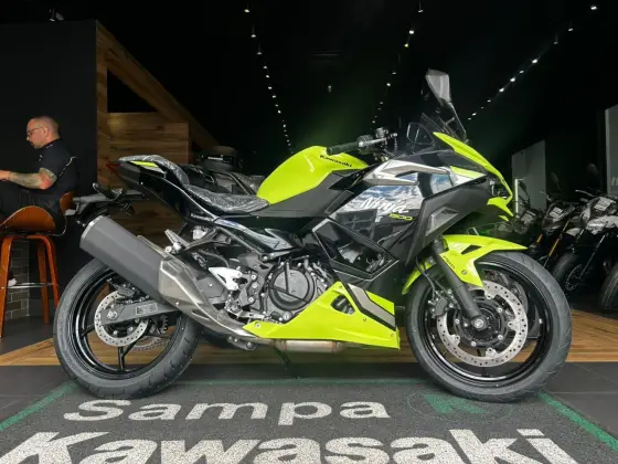 KAWASAKI NINJA 500 SE 