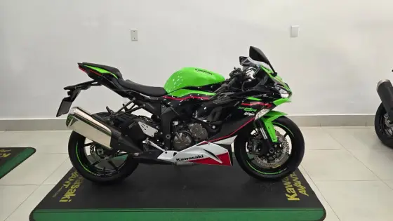 KAWASAKI NINJA ZX-6R 