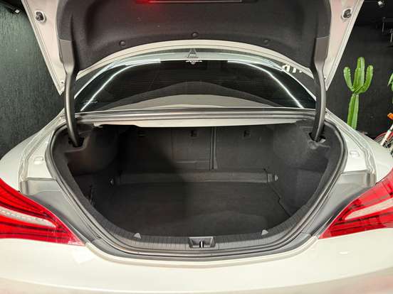 MERCEDES-BENZ-CLA 180-1.6 CGI GASOLINA 7G-DCT MERCEDES-BENZ-CLA 180-2018