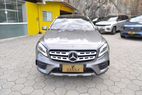 MERCEDES-BENZ-GLA 250-2018