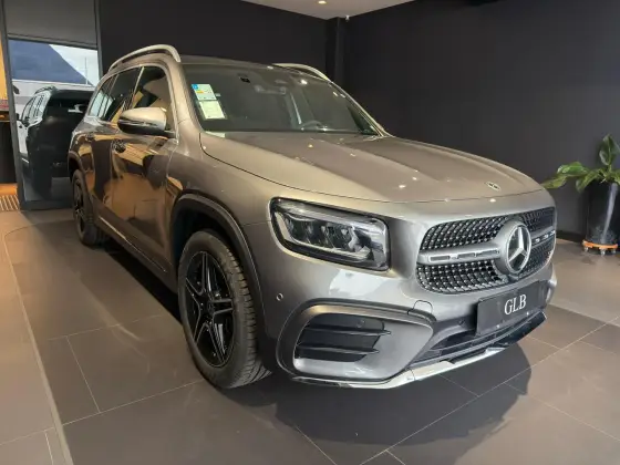 MERCEDES-BENZ GLB 220 2.0 MHEV AMG LINE 4MATIC 8G-DCT