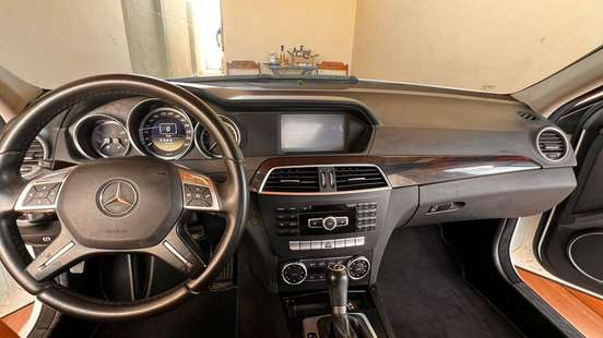 MERCEDES-BENZ-C 180-2012