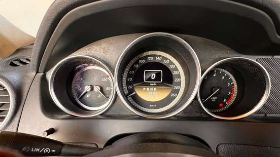 MERCEDES-BENZ-C 180-2012