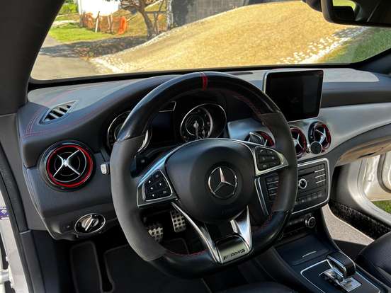 MERCEDES-BENZ-CLA 45 AMG-2.0 16V TURBOCHARGED GASOLINA 4P AUTOMÁTICO MERCEDES-BENZ-CLA 45 AMG-2015