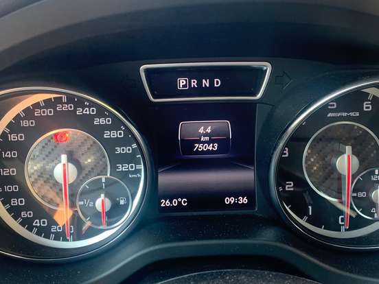 MERCEDES-BENZ-CLA 45 AMG-2.0 16V TURBOCHARGED GASOLINA 4P AUTOMÁTICO MERCEDES-BENZ-CLA 45 AMG-2015
