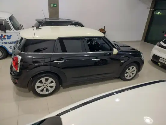 MINI-COUNTRYMAN-2018