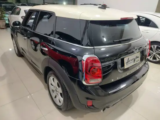 MINI-COUNTRYMAN-2018