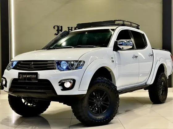 MITSUBISHI L200 TRITON 3.2 HPE 4X4 CD 16V TURBO INTERCOOLER DIESEL 4P MANUAL MITSUBISHI L200 TRITON 3.2 HPE 4X4 CD 16V TURBO INTERCOOLER DIESEL 4P MANUAL