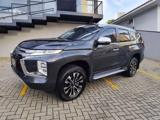 MITSUBISHI PAJERO SPORT 2.4 16V MIVEC TURBO DIESEL HPE-S AWD AUTOMÁTICO MITSUBISHI PAJERO SPORT 2.4 16V MIVEC TURBO DIESEL HPE-S AWD AUTOMÁTICO