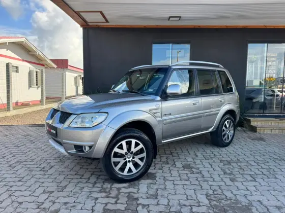 MITSUBISHI PAJERO TR4 2.0 4X4 16V 140CV FLEX 4P AUTOMÁTICO