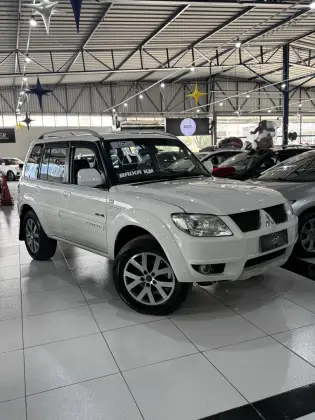 MITSUBISHI PAJERO TR4 2.0 4X4 16V 140CV FLEX 4P AUTOMÁTICO