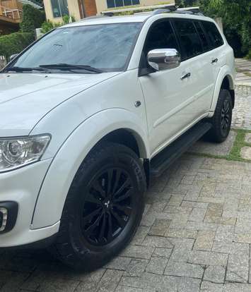 MITSUBISHI-PAJERO-3.2 HPE 4X4 7 LUGARES 16V TURBO INTERCOOLER DIESEL 4P AUTOMÁTICO MITSUBISHI-PAJERO-2016