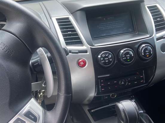 MITSUBISHI-PAJERO-3.2 HPE 4X4 7 LUGARES 16V TURBO INTERCOOLER DIESEL 4P AUTOMÁTICO MITSUBISHI-PAJERO-2016