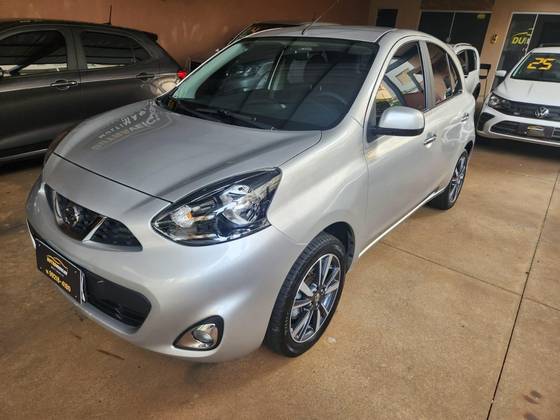 NISSAN MARCH 1.6 SL 16V FLEX 4P XTRONIC
