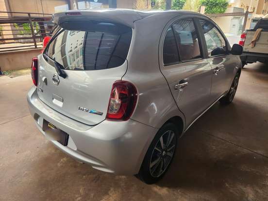 NISSAN-MARCH-2017