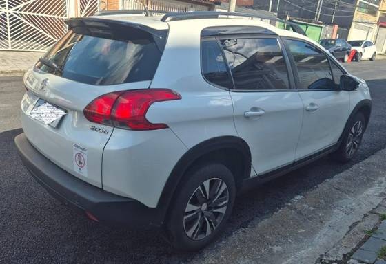 PEUGEOT 2008 1.6 16V THP FLEX GRIFFE 4P AUTOMÁTICO