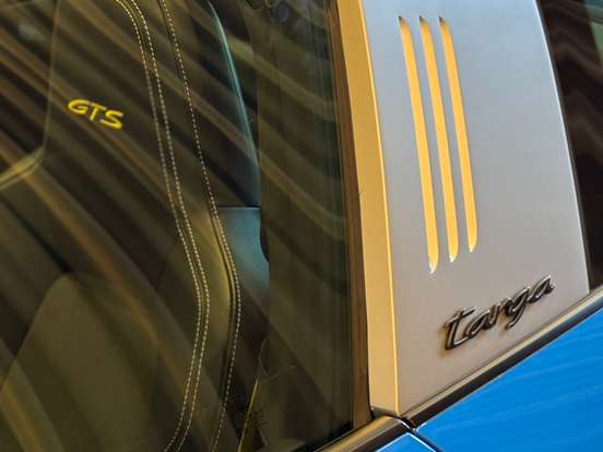 PORSCHE-911-3.0 24V H6 GASOLINA TARGA 4 GTS PDK PORSCHE-911-2023