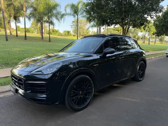 PORSCHE CAYENNE 3.0 V6 E-HYBRID PLATINUM EDITION AWD TIPTRONIC S PORSCHE CAYENNE 3.0 V6 E-HYBRID PLATINUM EDITION AWD TIPTRONIC S