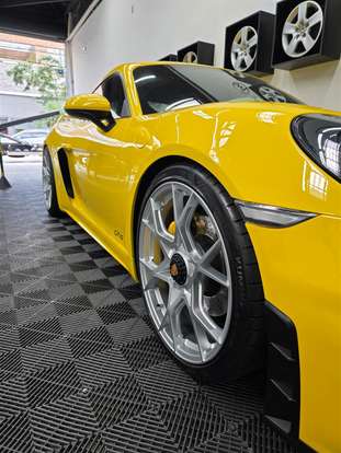 PORSCHE-718-2017