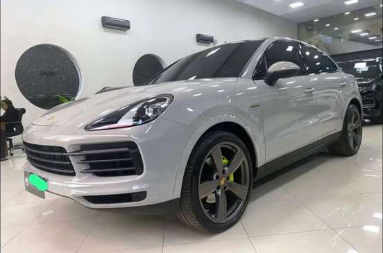 PORSCHE-CAYENNE-2023
