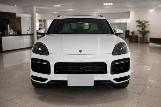 PORSCHE-CAYENNE-2023