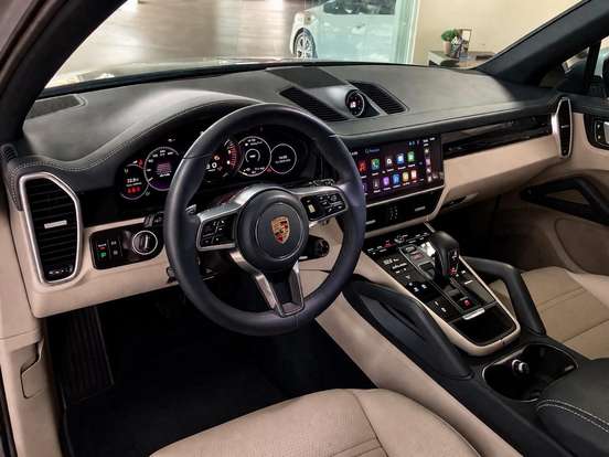 PORSCHE-CAYENNE-2023