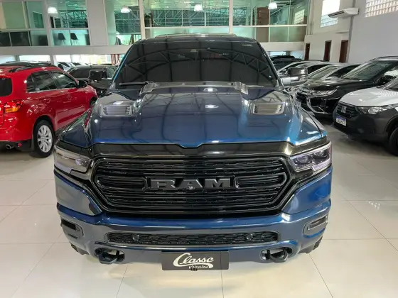 RAM 1500 5.7 V8 GASOLINA LIMITED NIGHT EDITION CD 4X4 AUTOMÁTICO