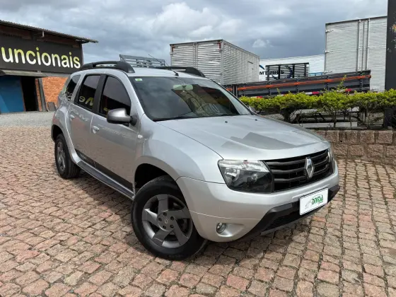 RENAULT DUSTER 2.0 DYNAMIQUE 4X2 16V FLEX 4P AUTOMÁTICO RENAULT DUSTER 2.0 DYNAMIQUE 4X2 16V FLEX 4P AUTOMÁTICO