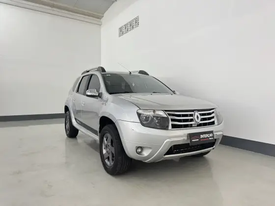 RENAULT DUSTER 2.0 DYNAMIQUE 4X2 16V FLEX 4P AUTOMÁTICO