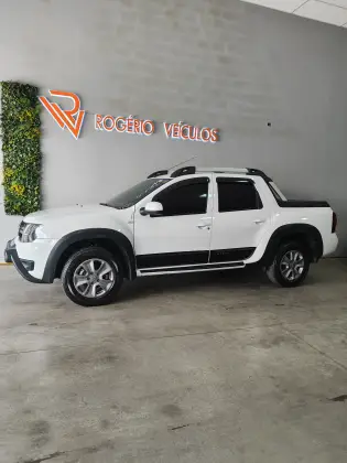 RENAULT DUSTER OROCH 1.6 16V SCE FLEX DYNAMIQUE MANUAL